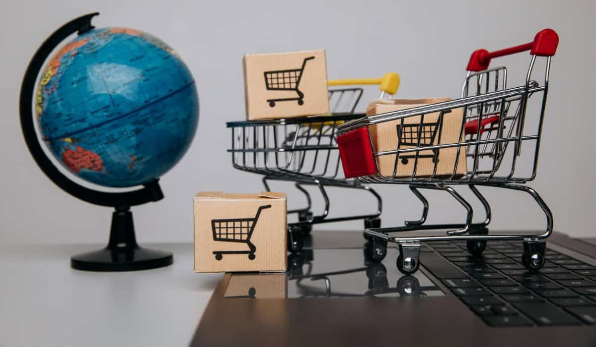 10 Diferencias en la distribución entre tiendas físicas y ventas en línea